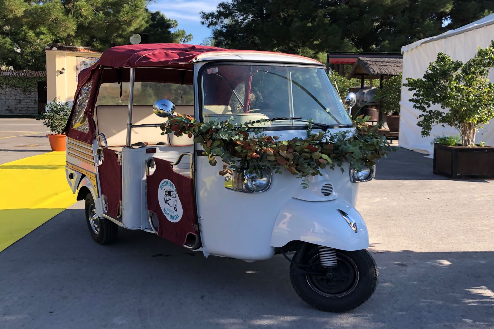 A tres ruedas - vehículos eventos - Imagen 1